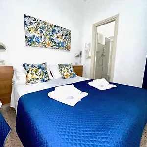 Staccoli Hotel