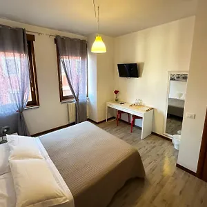 Alojamento de Acomodação e Pequeno-almoço Casa Di Lucia, Verona